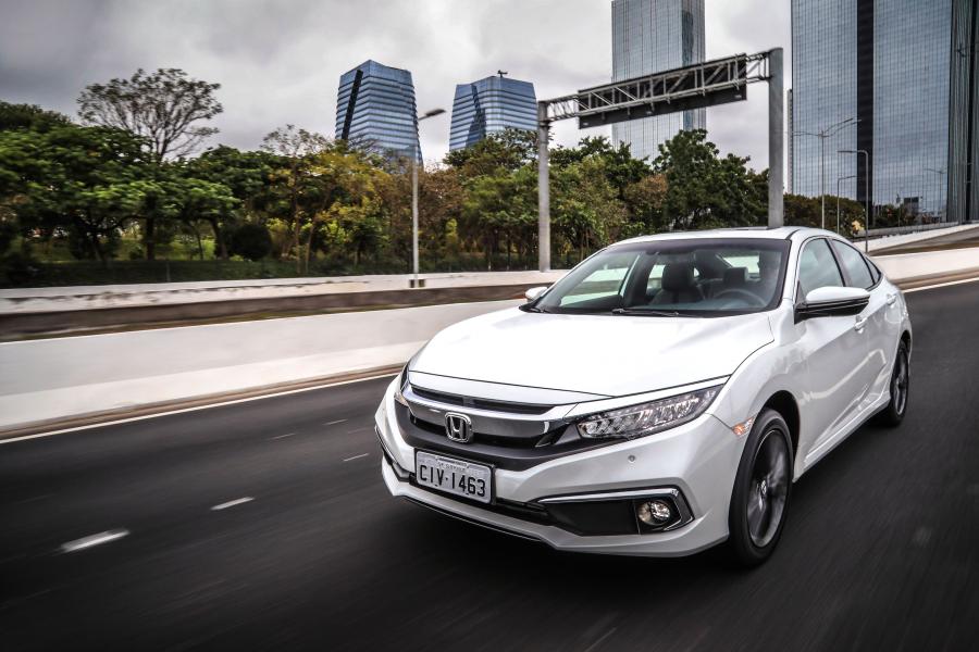  Honda Civic Touring Sedan (FC) 2019 года  (LA) (фото 2 из 9)